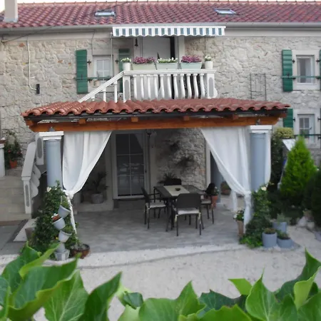 Apartment In Zaton Zaton (Zadar)